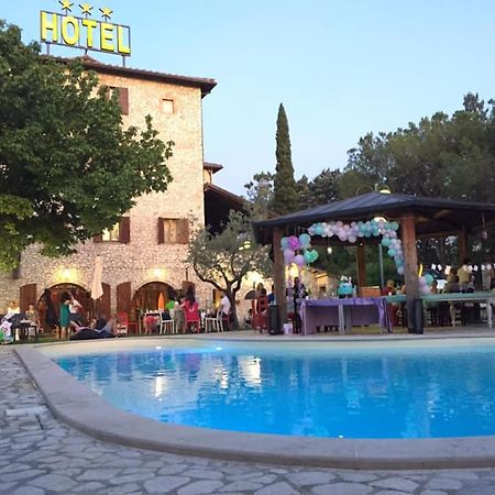 קאמפלו סול קליטונו Hotel Benedetti מראה חיצוני תמונה