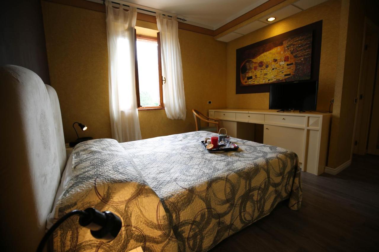 קאמפלו סול קליטונו Hotel Benedetti מראה חיצוני תמונה