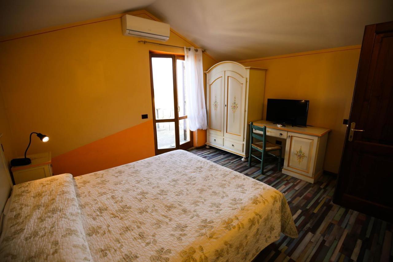 קאמפלו סול קליטונו Hotel Benedetti מראה חיצוני תמונה