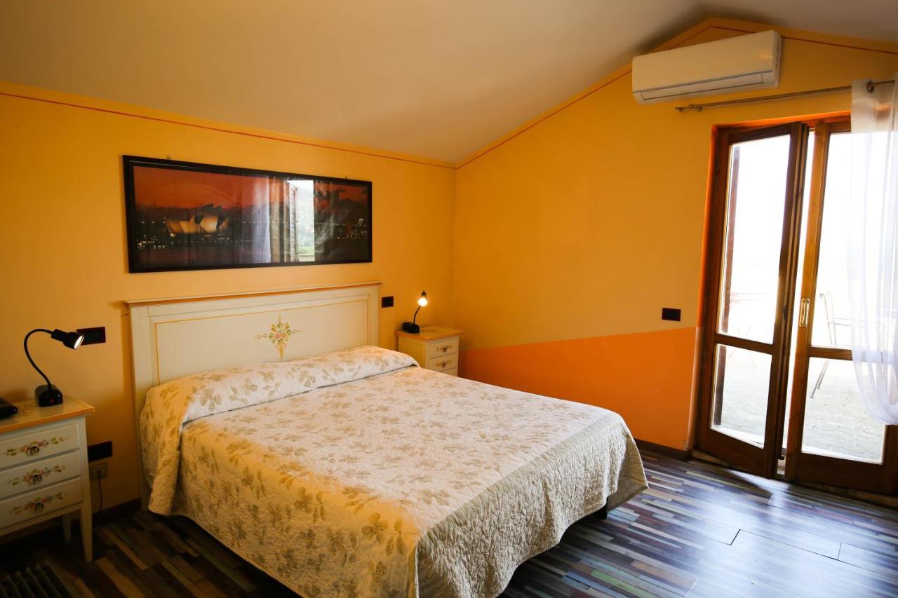 קאמפלו סול קליטונו Hotel Benedetti מראה חיצוני תמונה
